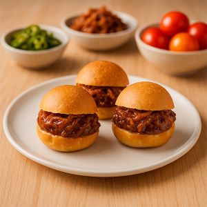 MINI BURGER PULLED PORK "BBQ" 25gr/4cm BANDEJA 24und (CAJA 3 BANDEJAS)