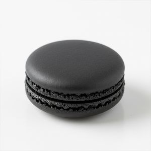 TAPA MACARON NEGRO 2,4gr / 3,5cm BANDEJA 48 UDS (CAJA 8 BANDEJAS)