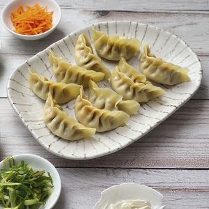 GYOZA DE POLLO Y VERDURAS 20gr / 6cm BOLSA 600gr (CAJA 12 BOLSAS)
